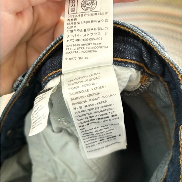 Levi’s ribcage bell jeans size 29 - Picture 8 of 8